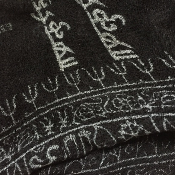 Tribal Scarf World Market black dye cheese cloth - Picture 3 of 3